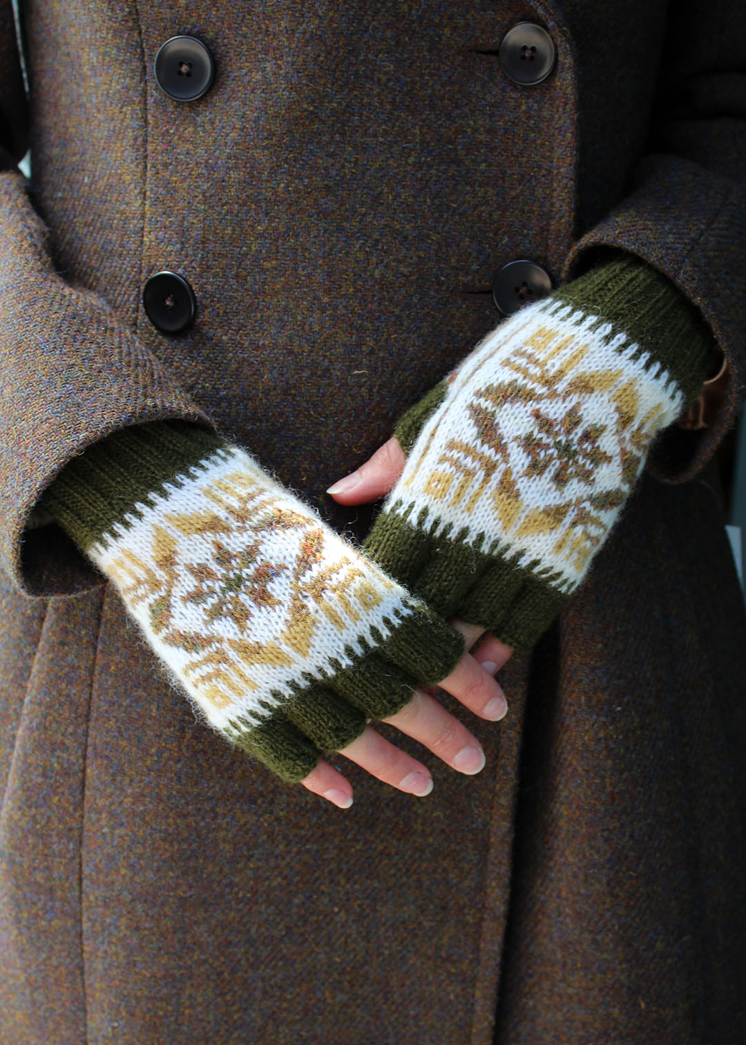 Shetland Fair Isle Fingerless Gloves Green