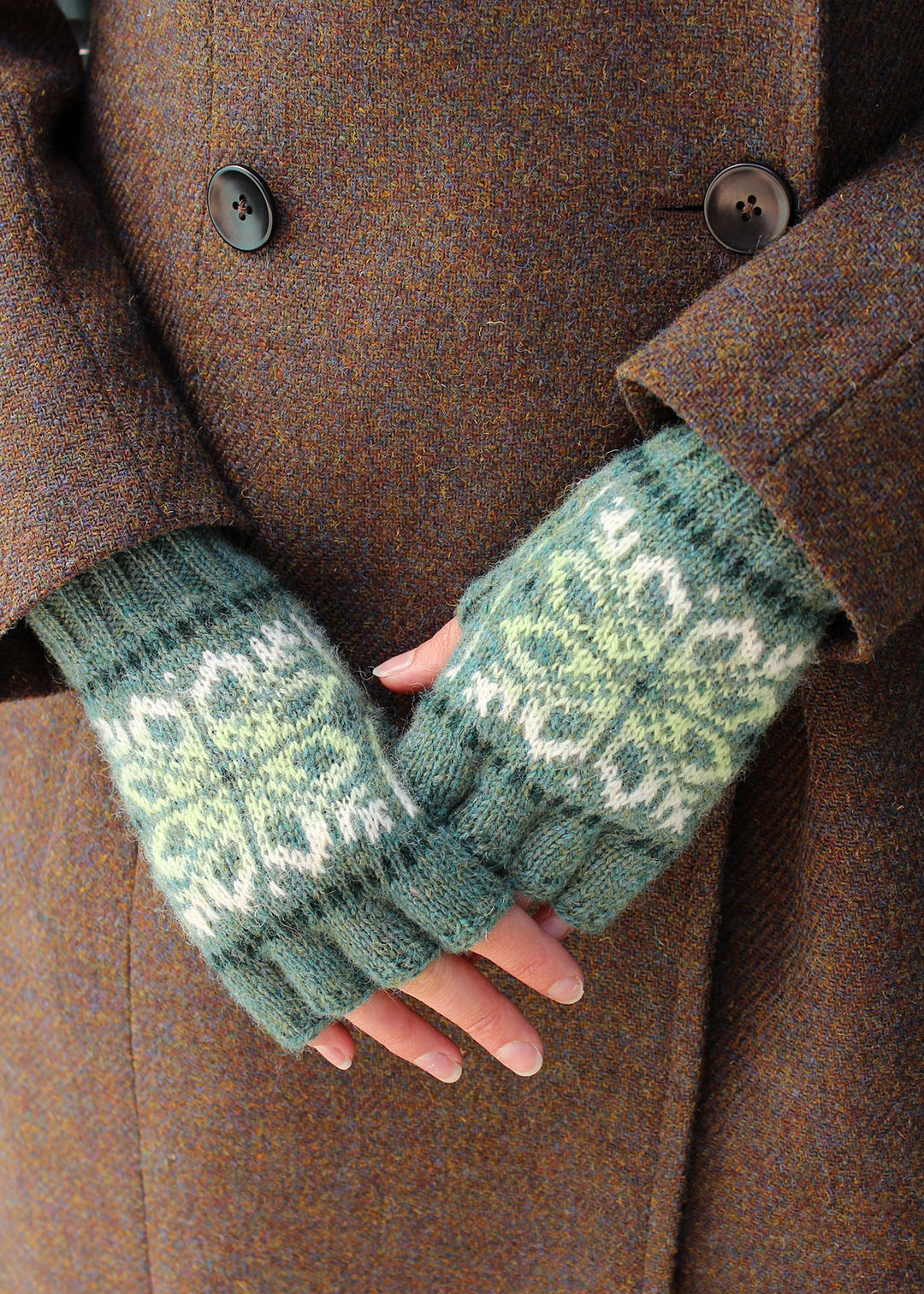 Shetland Fair Isle Fingerless Gloves Green