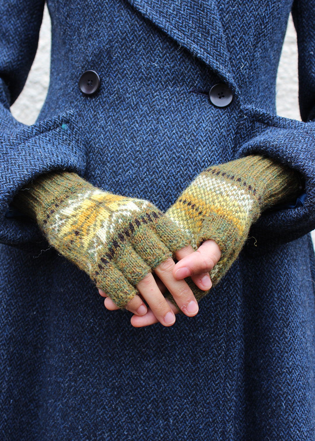 Shetland Fair Isle Fingerless Gloves Moss