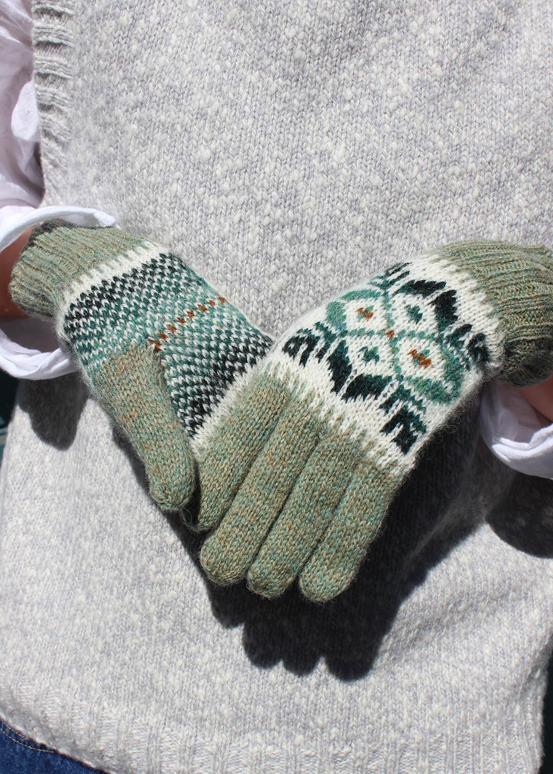 Shetland Fair Isle Gloves Green
