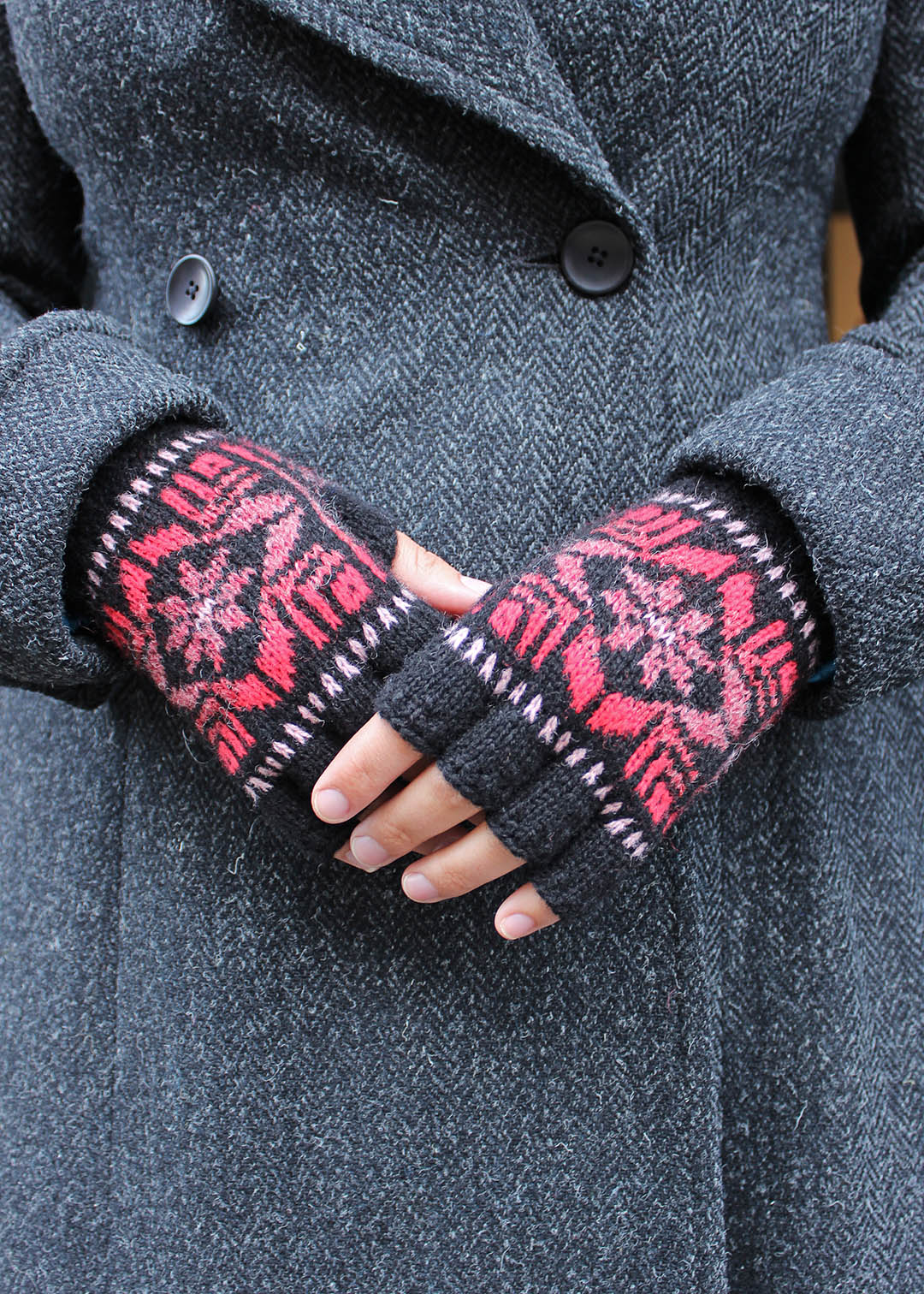 Shetland Fair Isle Fingerless Gloves Black
