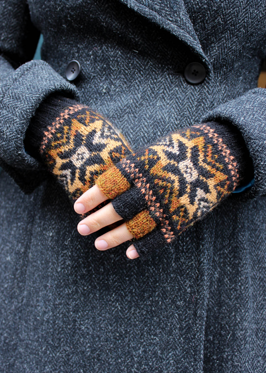 Shetland Fair Isle Fingerless Gloves Black