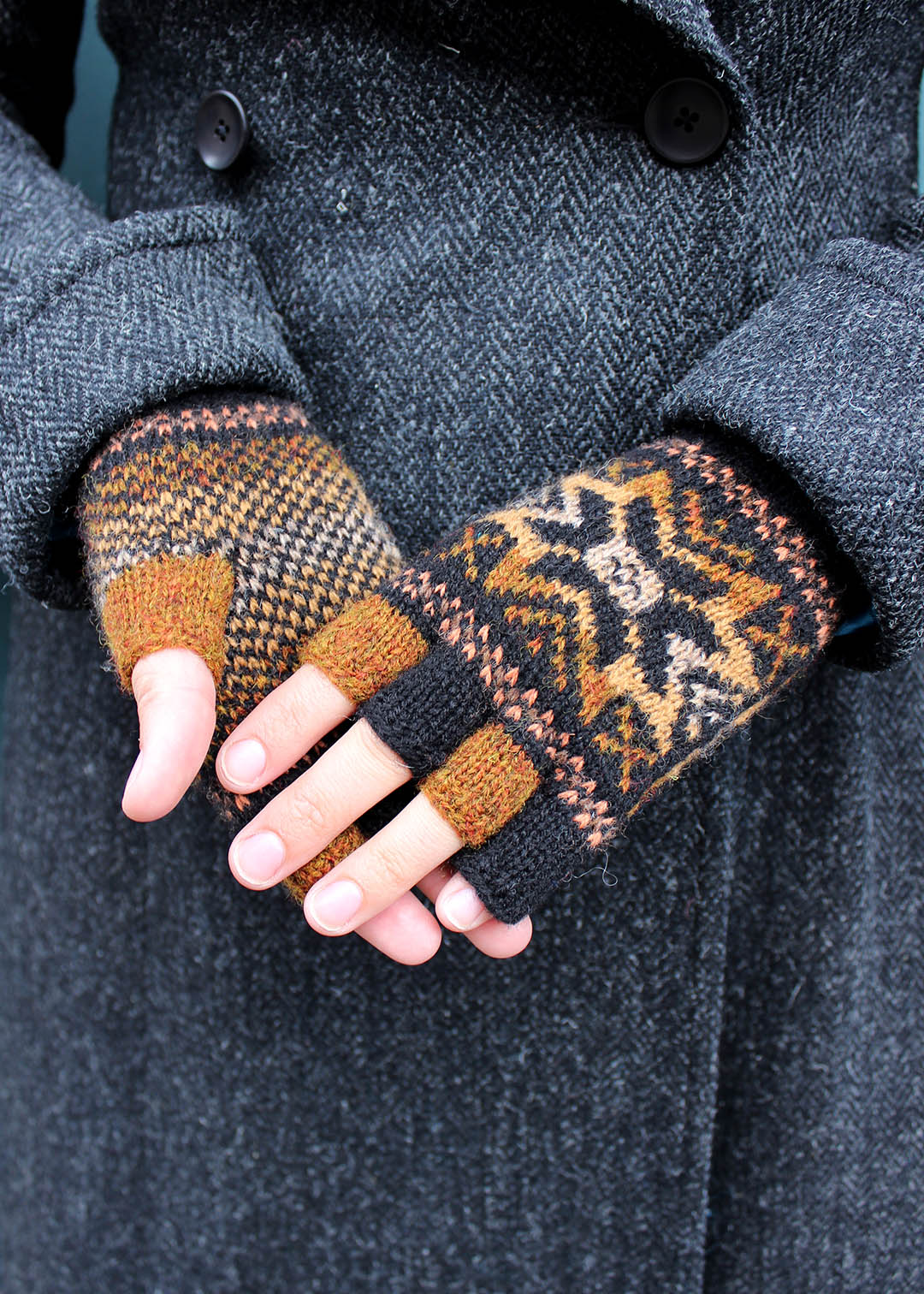Shetland Fair Isle Fingerless Gloves Black