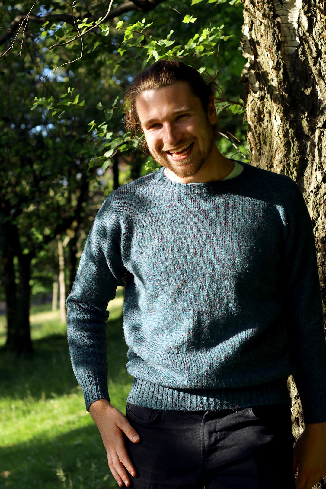 Made from authentic Shetland sheep wool from Jamieson's of Shetland, this beautifully knitted crew neck jumper comes in an ocean turquoise with subtle warm tones when looked at closely. Exclusive to the Scottish Textiles Showcase.