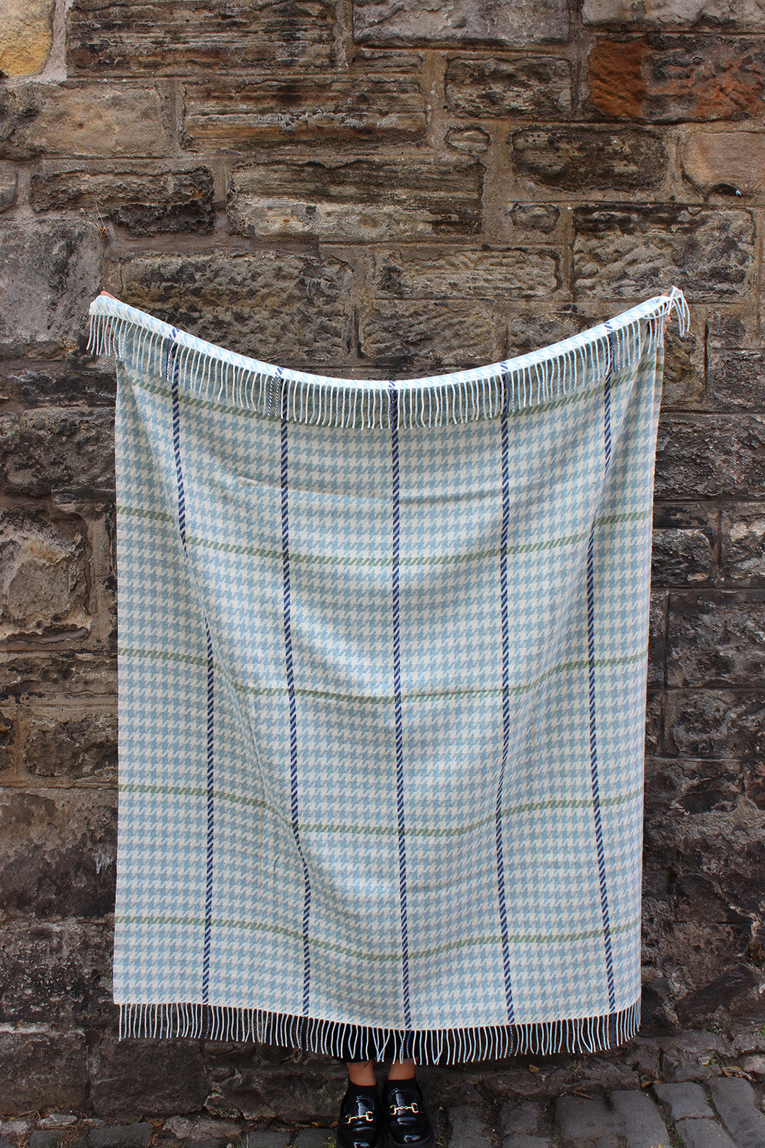 Houndstooth Throw Sky Blue