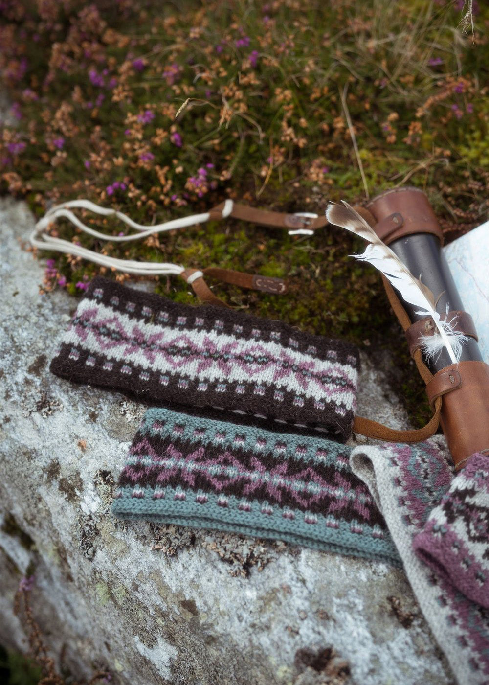 Myrte knitted headband shown in two colour options.
