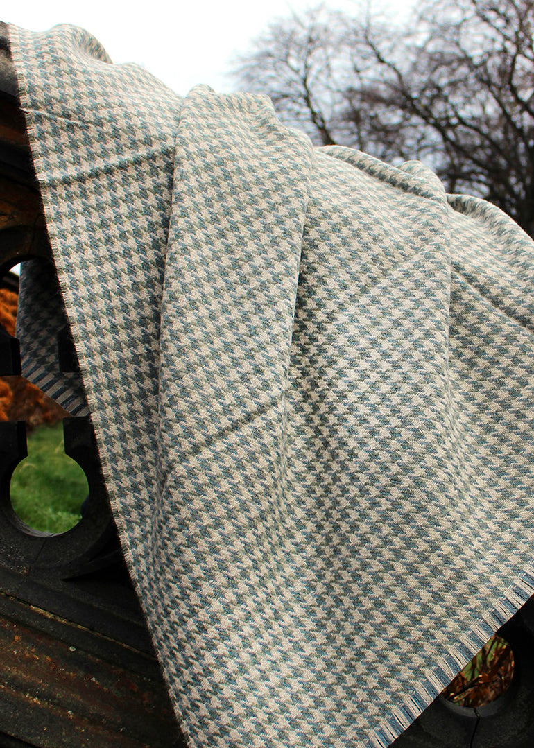 British Wool Blanket Moss Houndstooth
