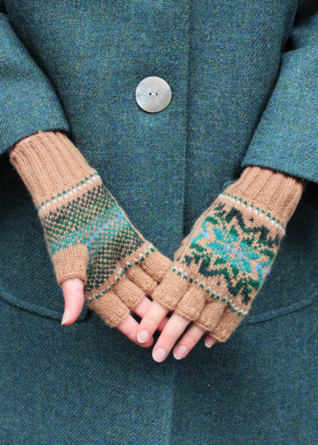 Fair isle fingerless gloves in beige colour knitted in shetland