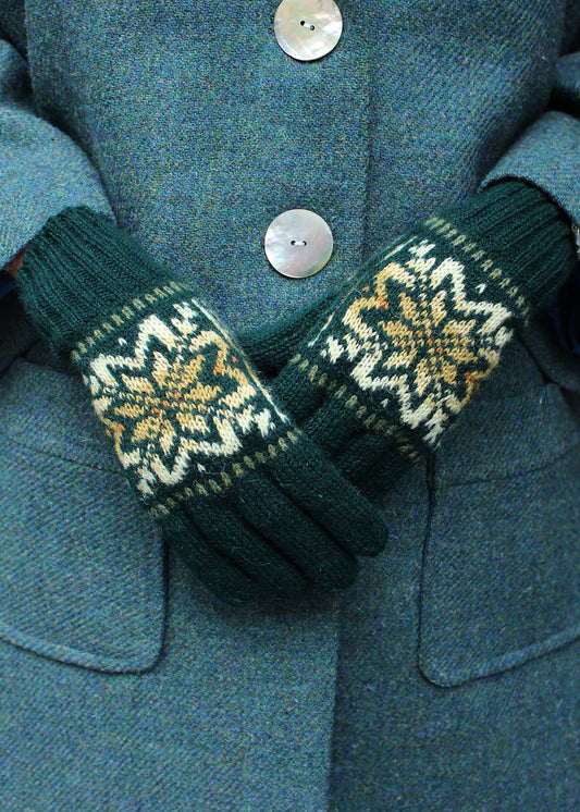 Fair isle gloves in green colour knitted in shetland