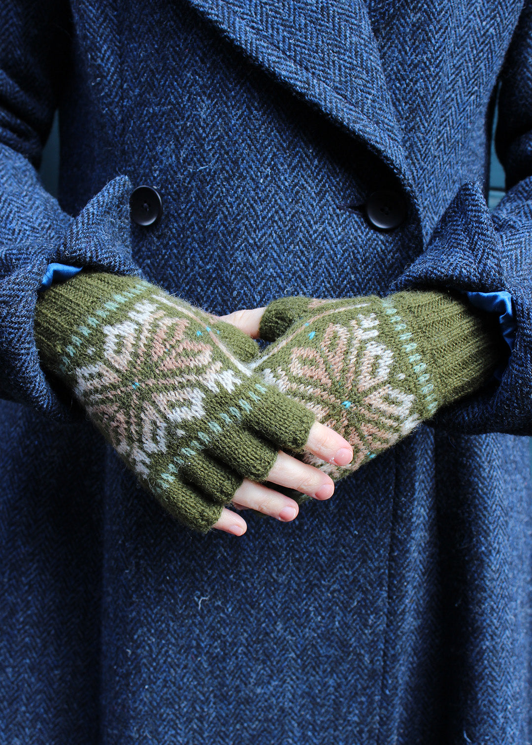 Shetland Fair Isle Fingerless Gloves Green