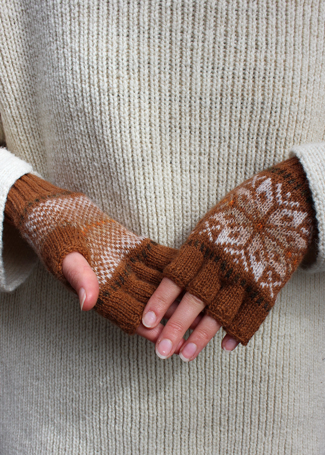 Shetland Fair Isle wool rusty pumpkin gloves.