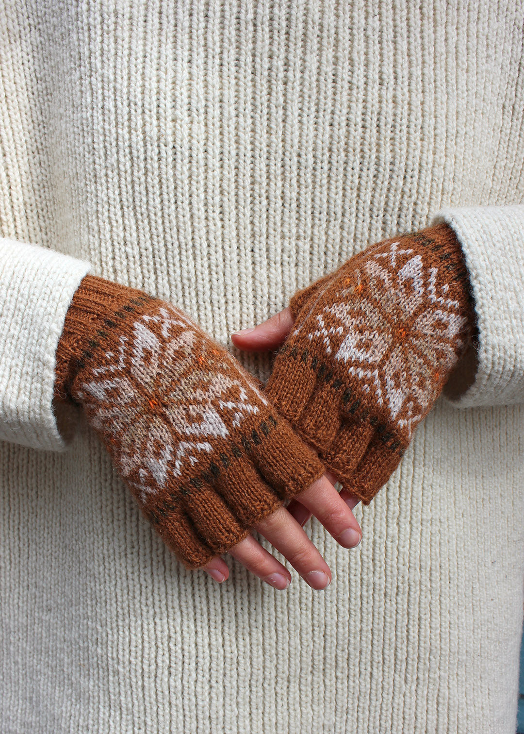 Shetland Fair Isle wool rusty pumpkin gloves.