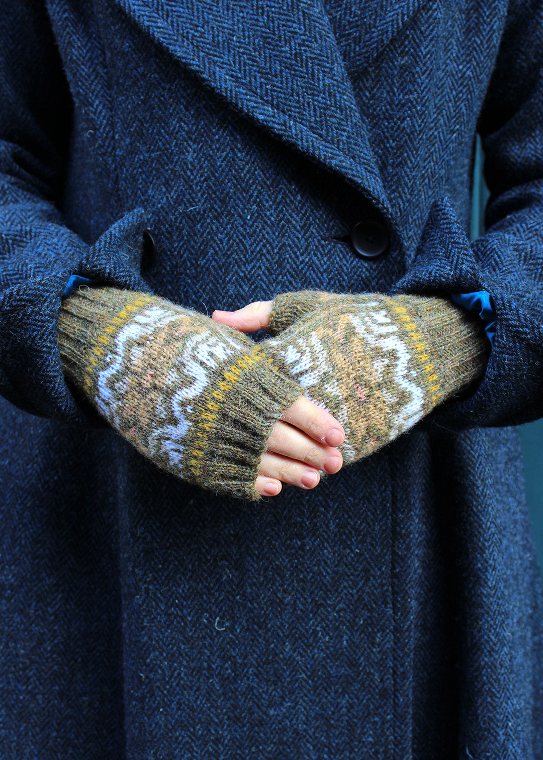 Shetland Fair Isle Fingerless Mitts Green