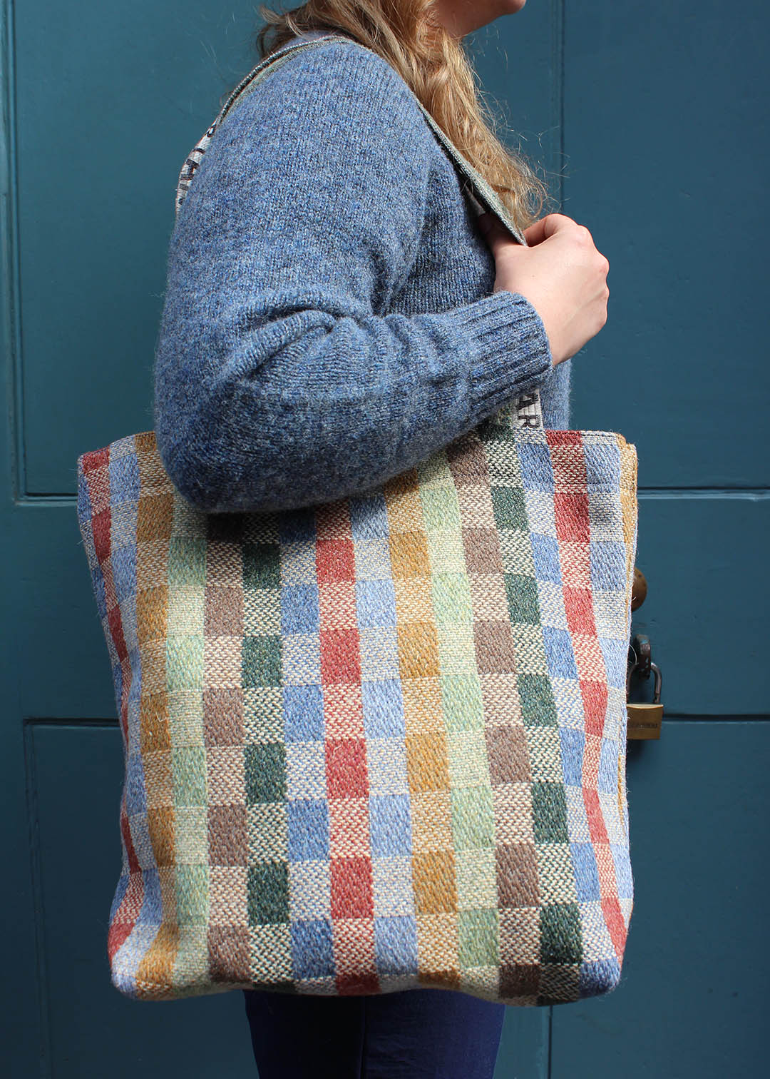 Uist Carpet Bag