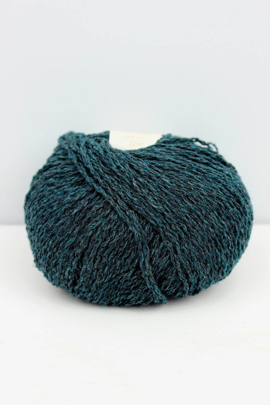 Di Gilpin yarn in a teal Storm Petrel colourway. Scottish Textiles Showcase