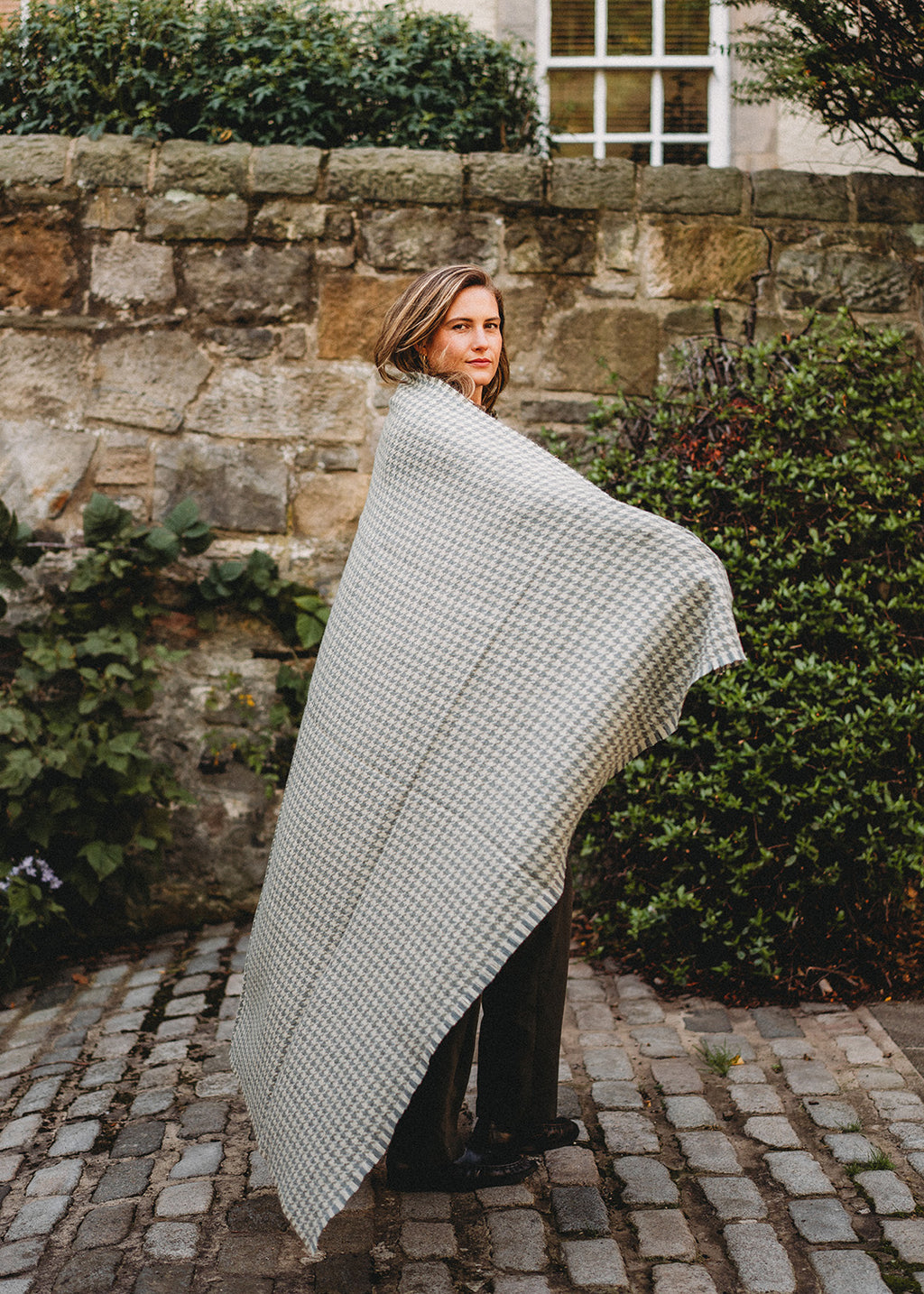 British Wool Blanket Moss Houndstooth