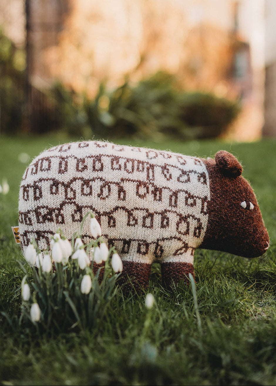 Knitted lambswool sheep. 