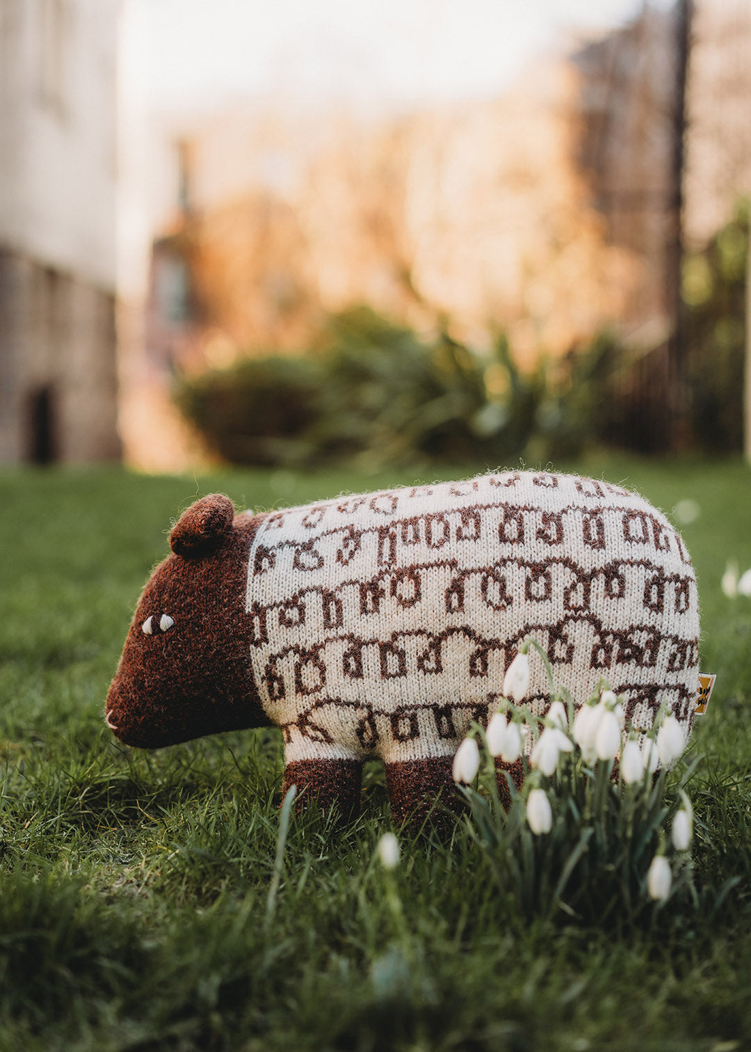 Knitted lambswool sheep. 