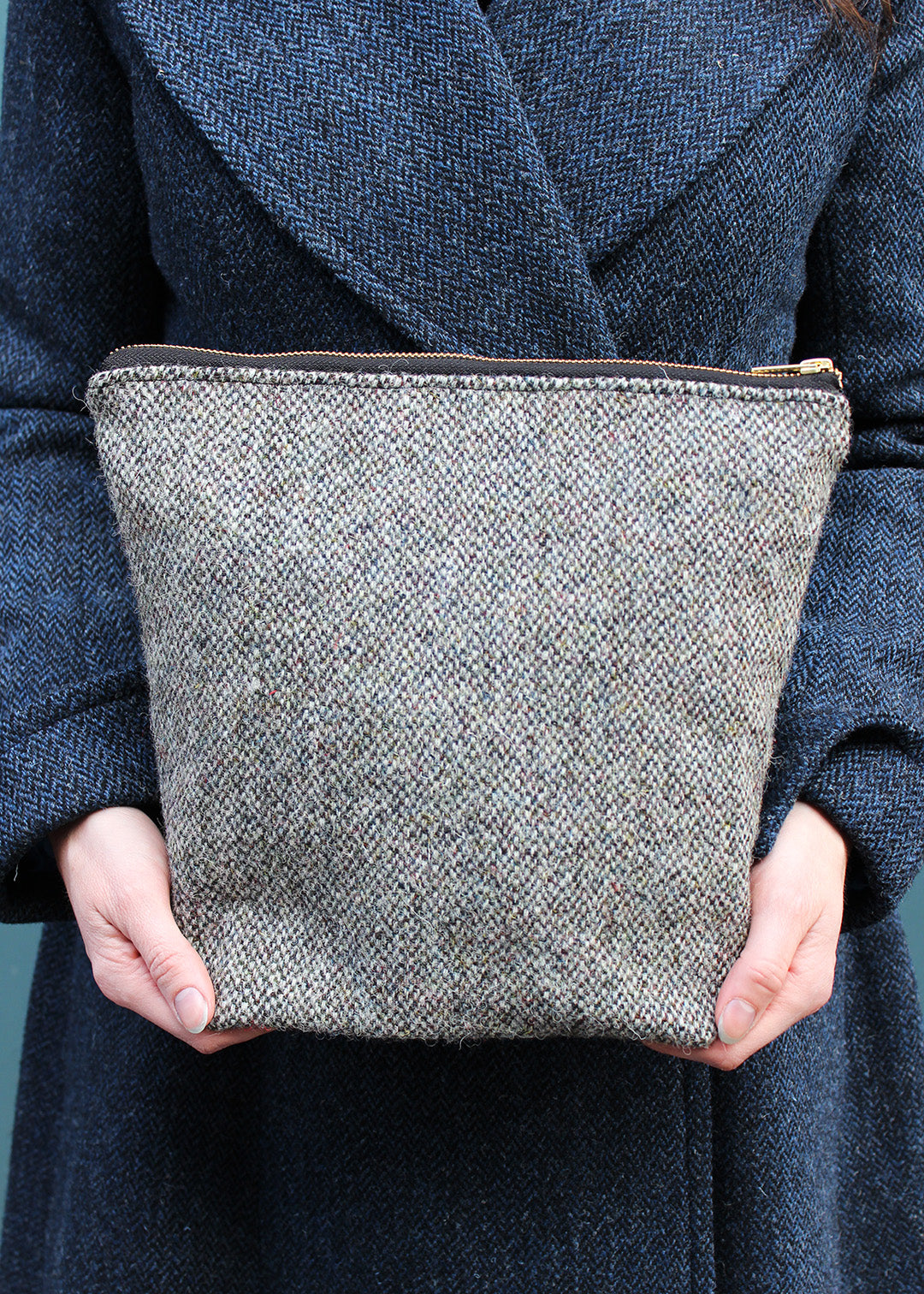 Finsbay Harris Tweed Zip Bag Extra Large