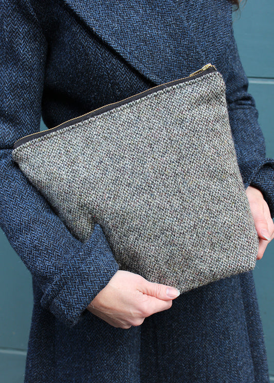 Finsbay Harris Tweed Zip Bag Extra Large