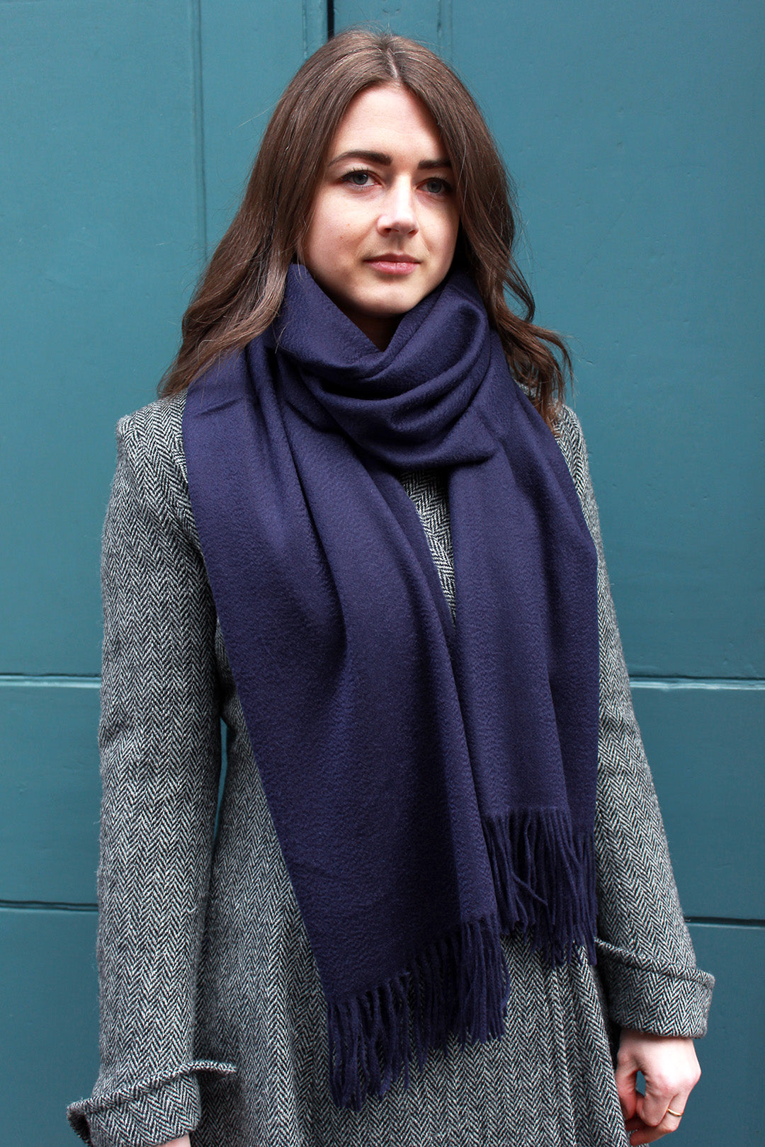 Luxurious pure cashmere stole in a classic Navy, woven by cashmere specialists Johnstons of Elgin.