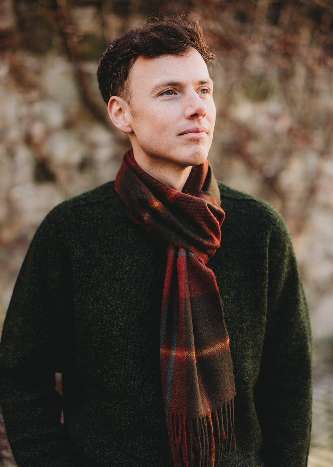 Cashmere scarf in ginger.