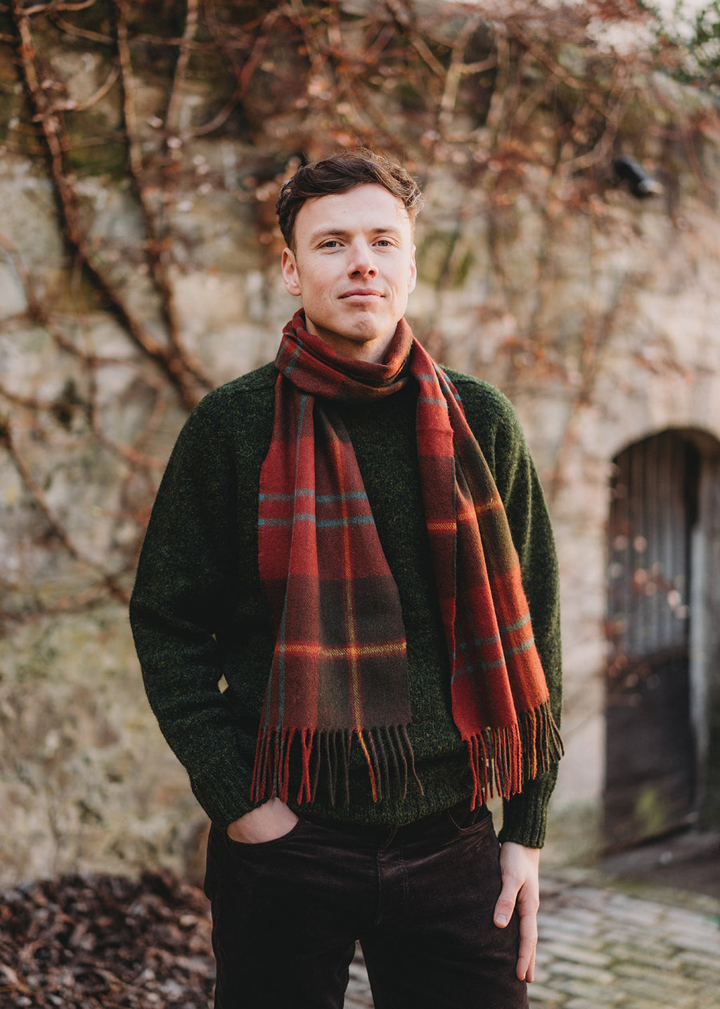 Cashmere scarf in ginger.