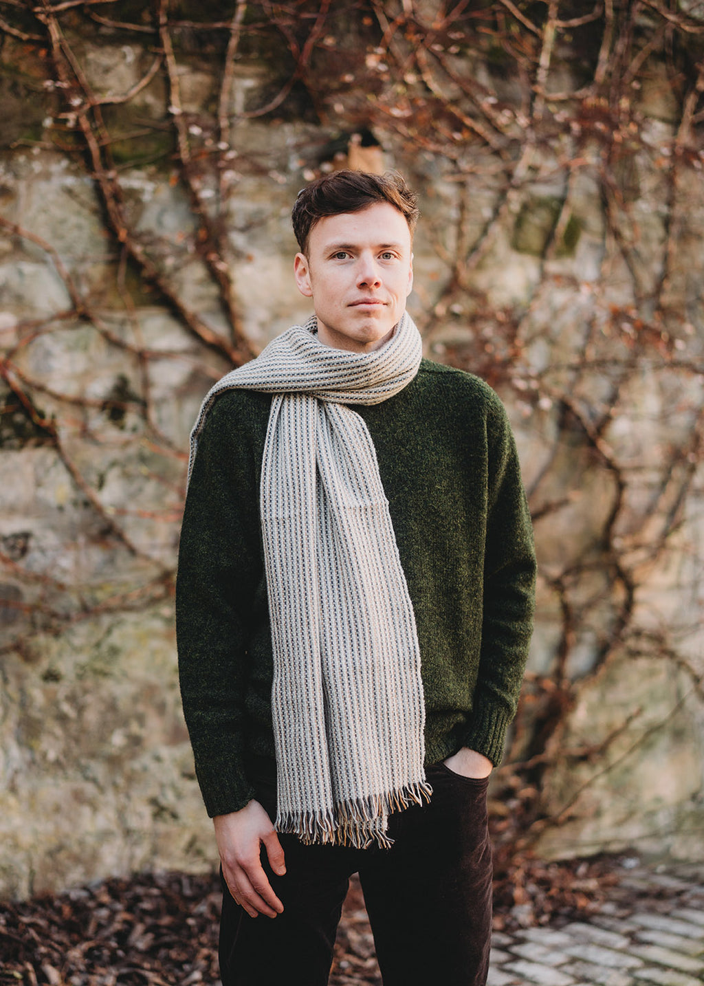 Cashmere wide scarf in talisker Barley.