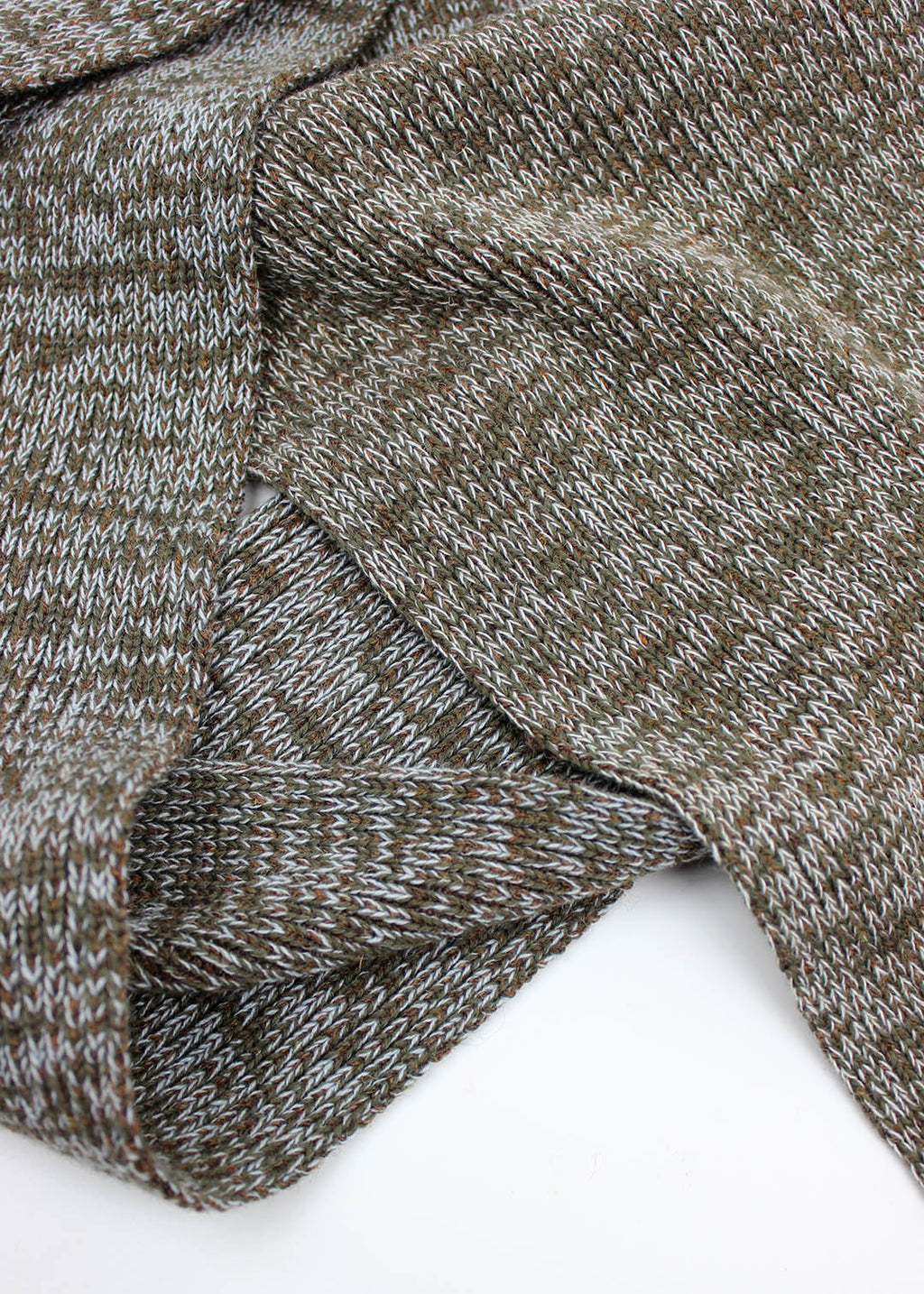 Wool and cashmere marl lichen scarf.