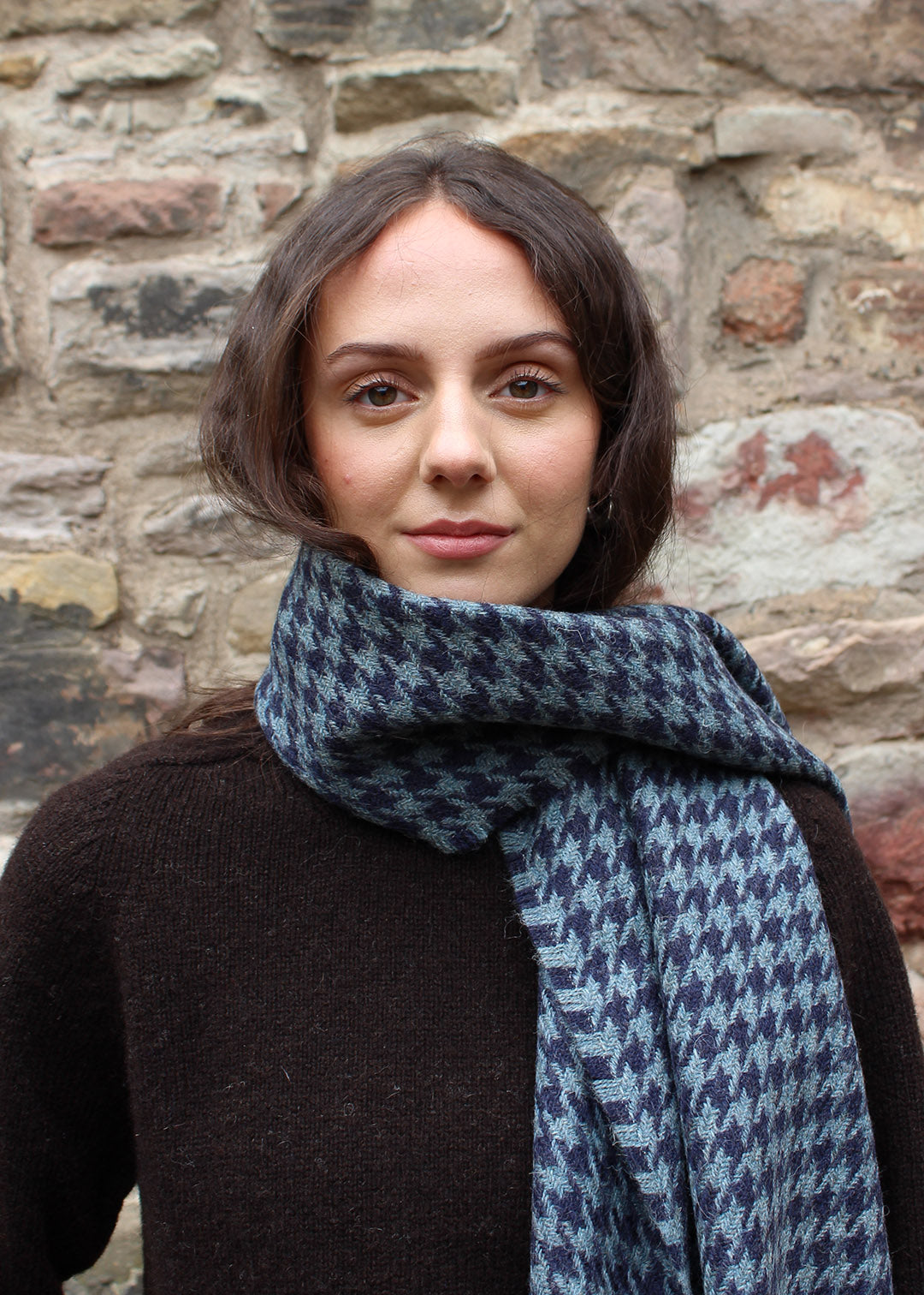 British Wool Scarf Blue Houndstooth