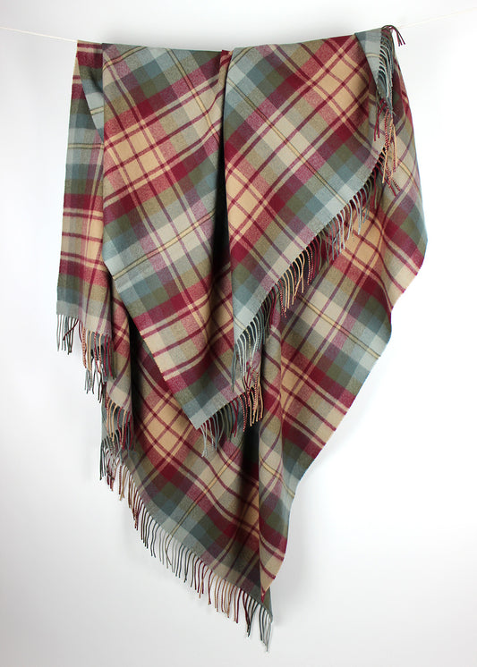 Auld Scotland tartan lambswool blanket. 
