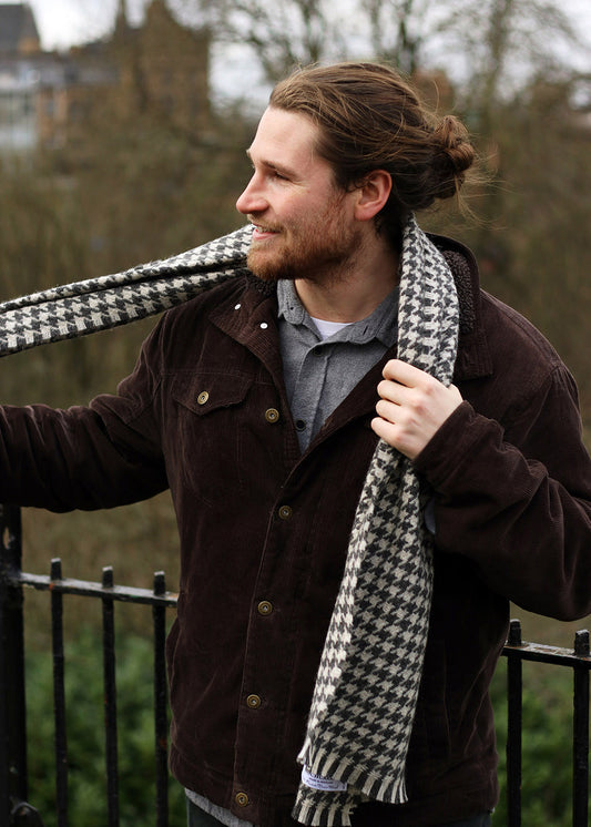 British wool scarf in grey houndstooth pattern