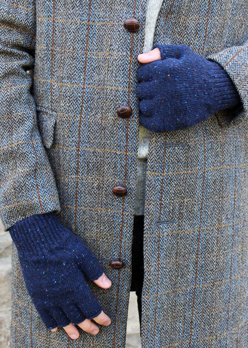 Donegal flecked wool fingerless mens gloves in navy. Scottish Textiles Showcase.