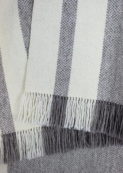 Handwoven Falkland blanket detail of hand-tied tassles.