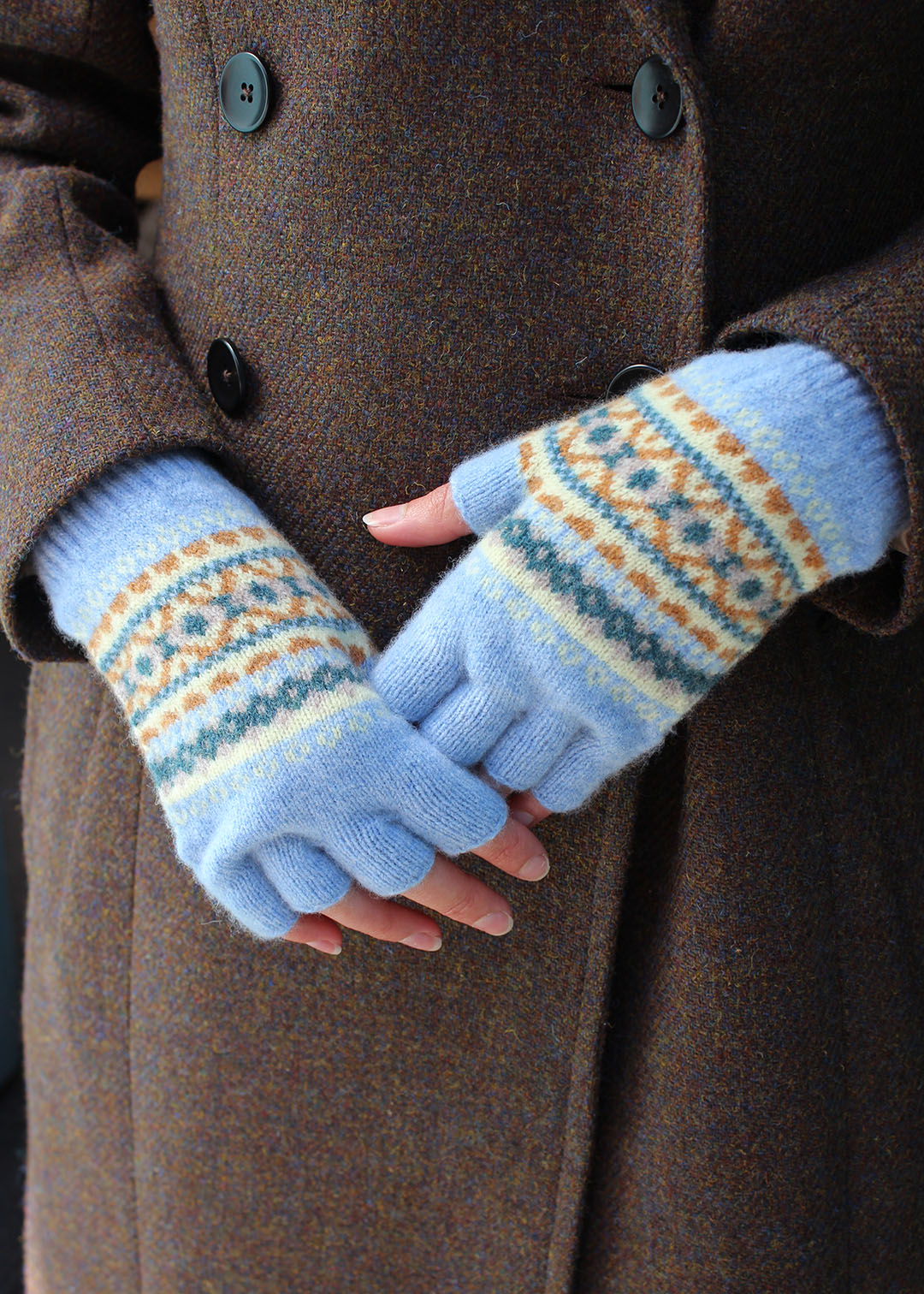 Kerse Fair Isle Fingerless Gloves Sky