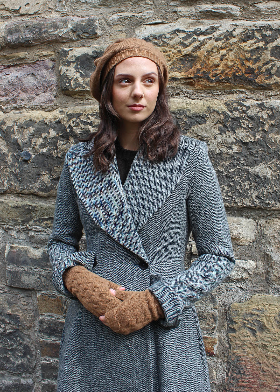 Cashmere Cable Wrist Warmers Caramel
