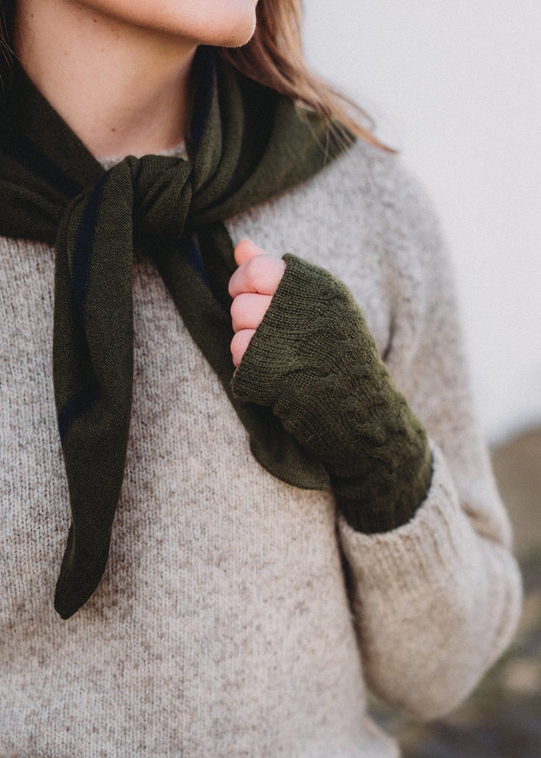Cashmere Cable Wrist Warmers Loden