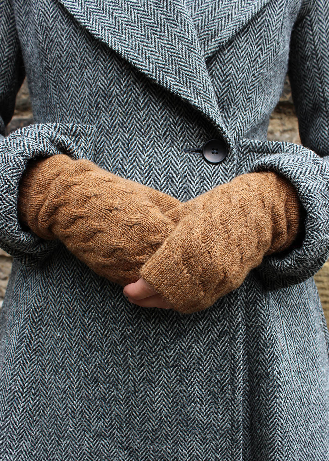 Cashmere Cable Wrist Warmers Caramel
