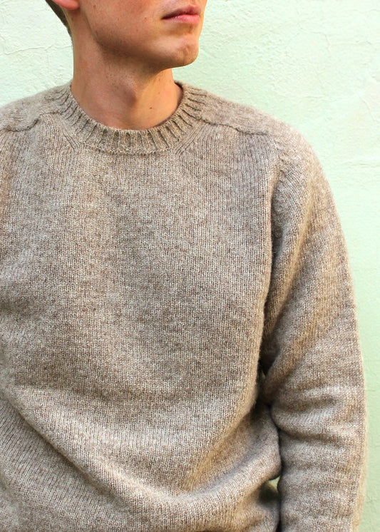 Shetland woollen co natural mooskit jumper.