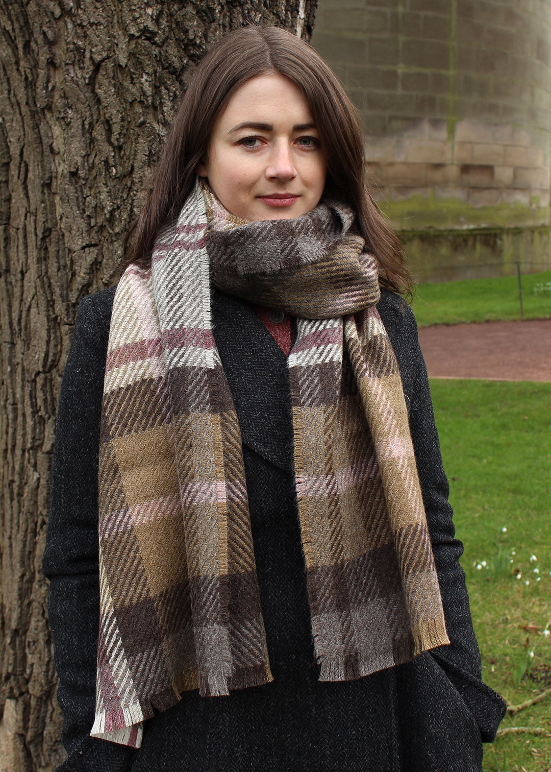 Black and grey on sale checkered scarf