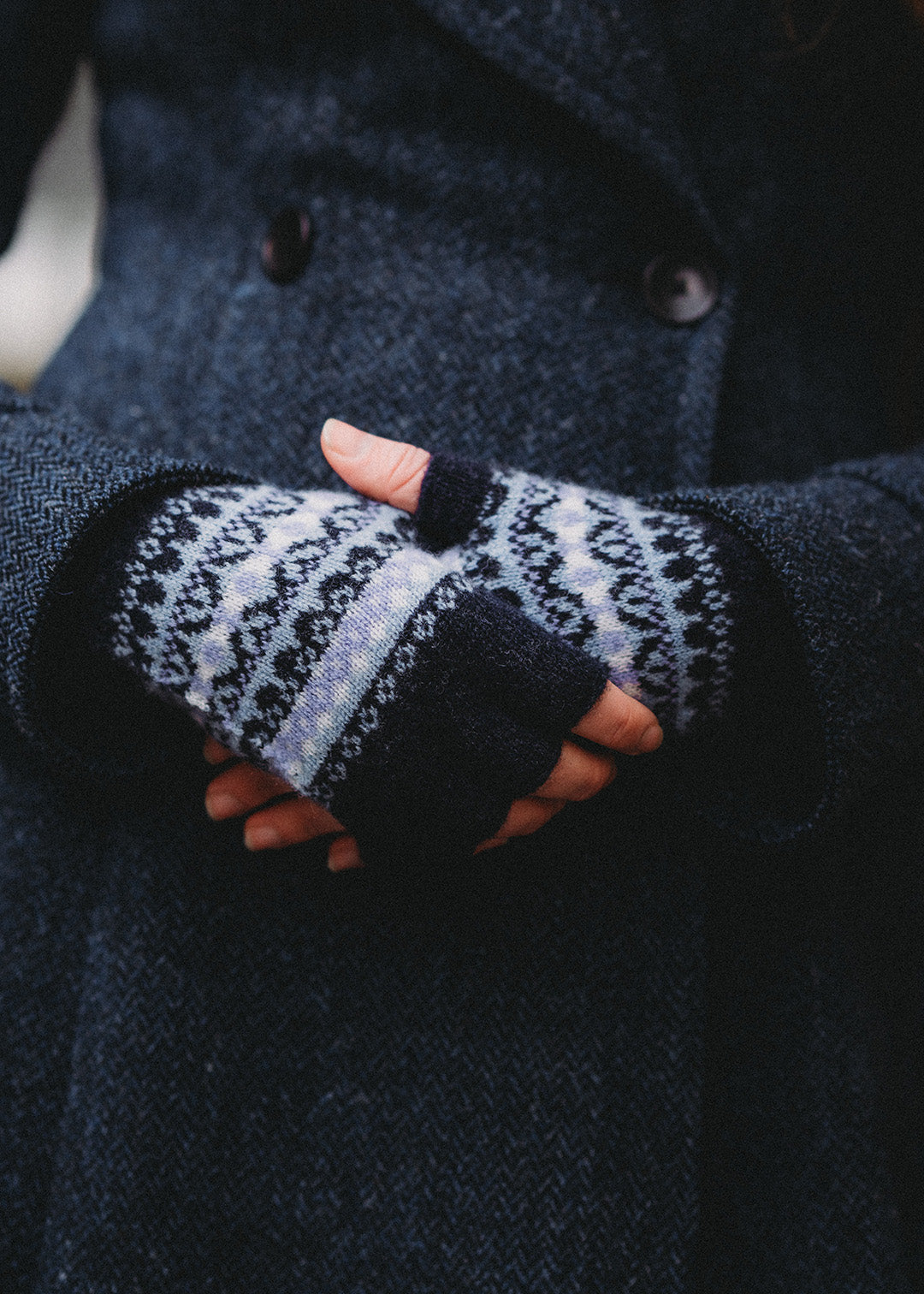 Kerse Fair Isle Fingerless Gloves Midnight