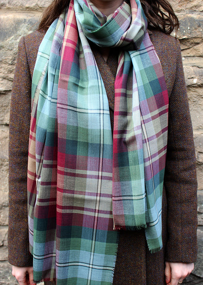 Super fine merino wool stole in the Auld Scotland tartan
