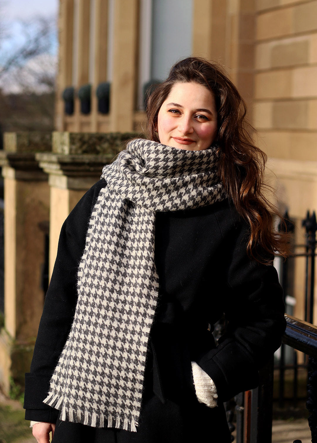 British wool scarf in grey houndstooth pattern