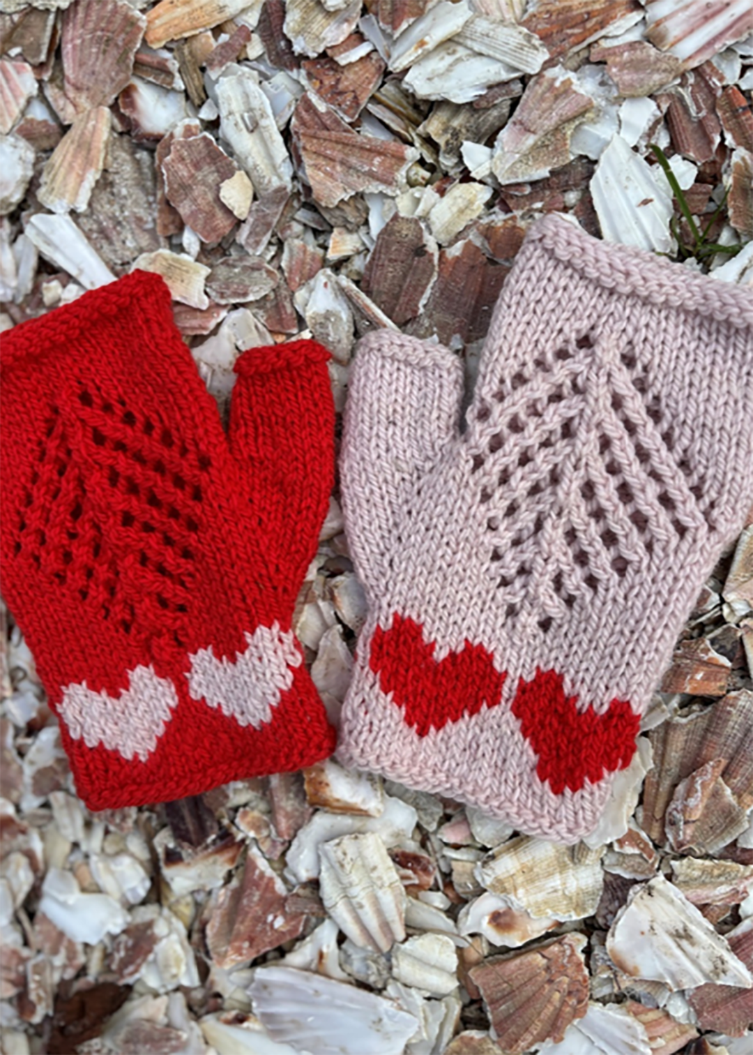 Love Heart Mittens Knitting Pattern