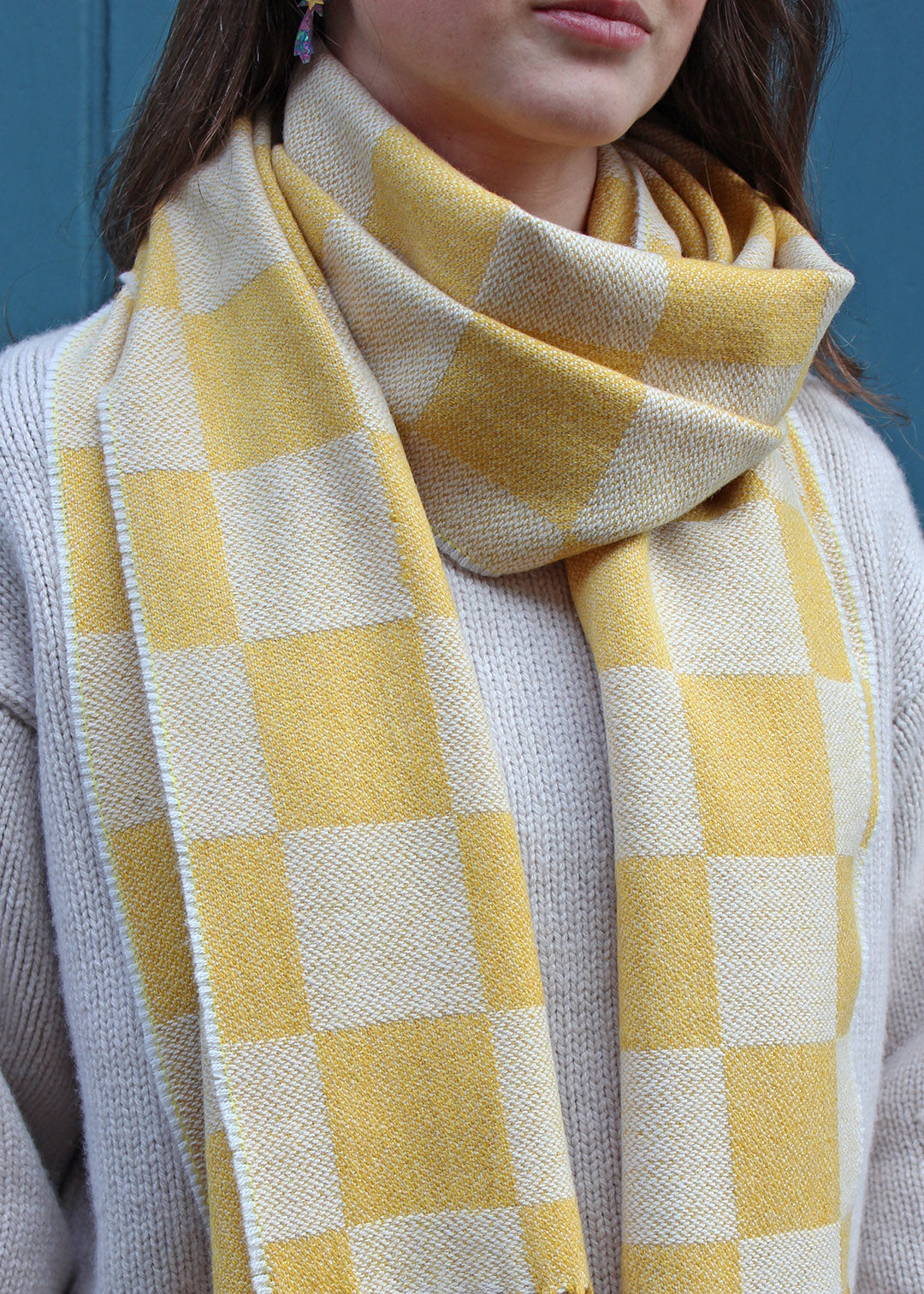 checked scarf in a lovely golden yellow woven in merino wool