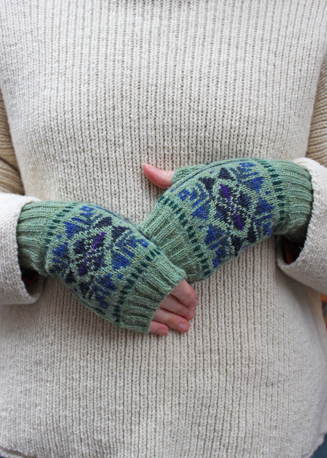 Shetland Fair Isle Fingerless Mitts Green