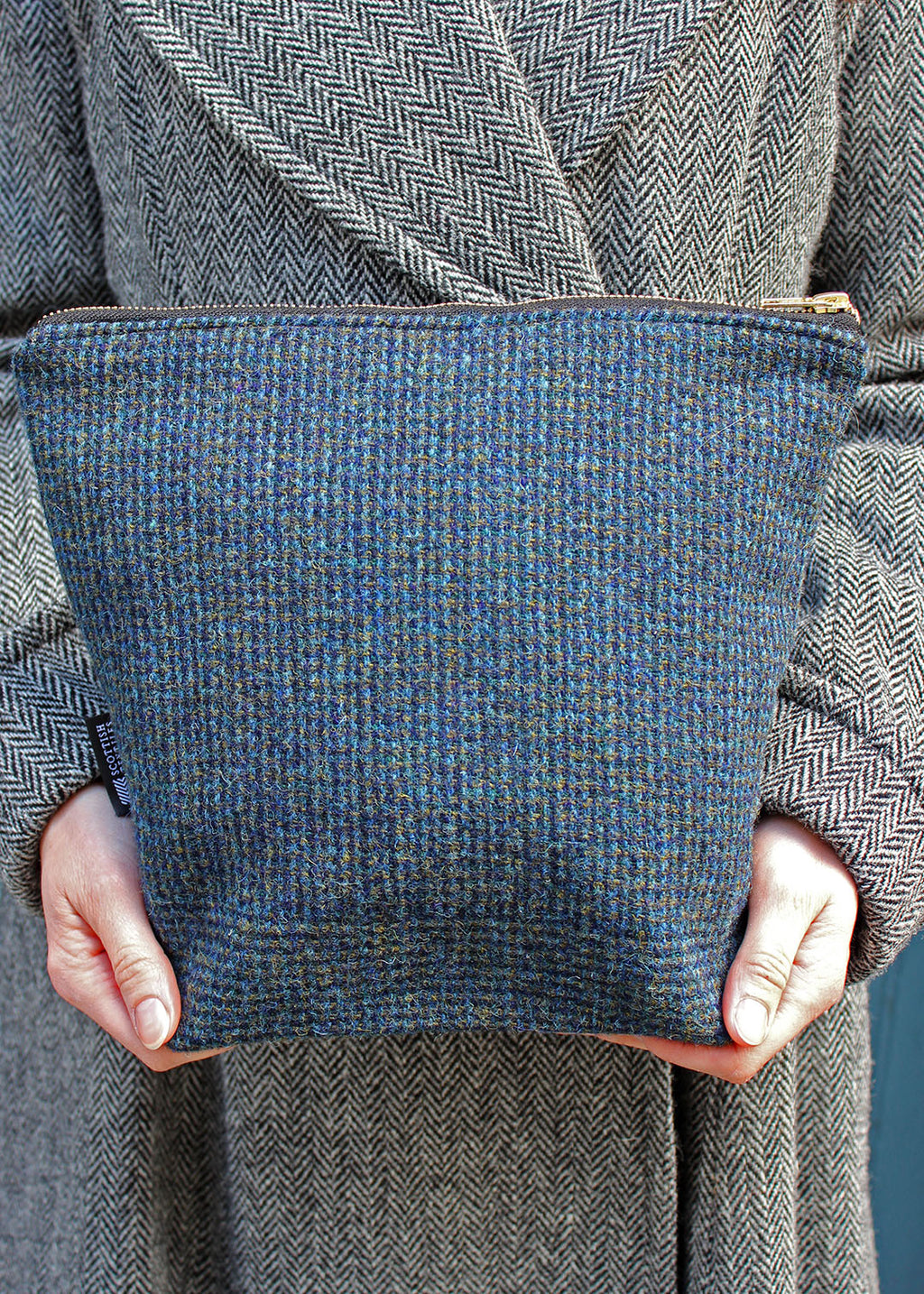 A useful, extra large multi purpose bag made using peacock blue Harris Tweed®, woven on the Outer Hebrides.