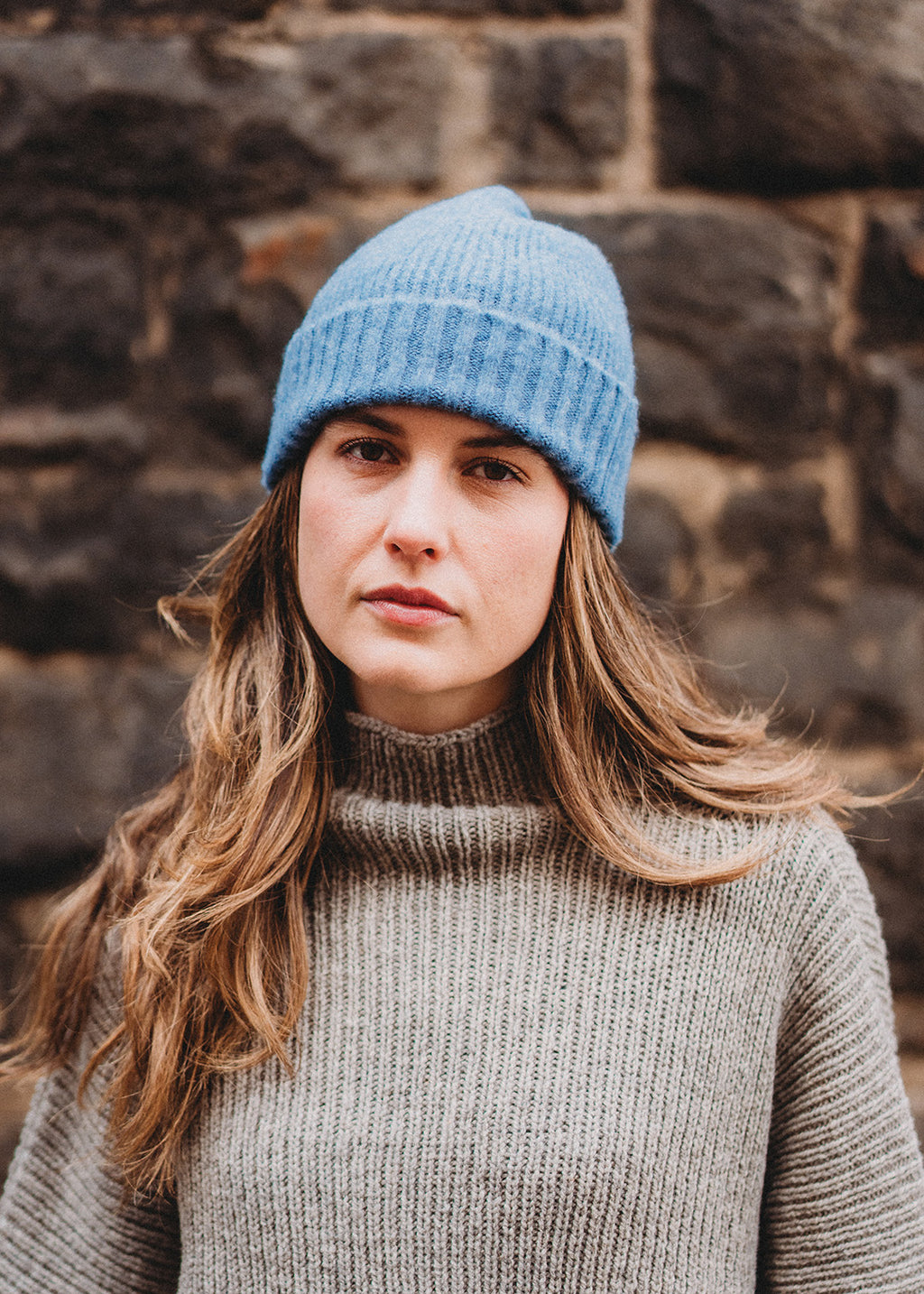 Classic ribbed beanie in mid-blue.