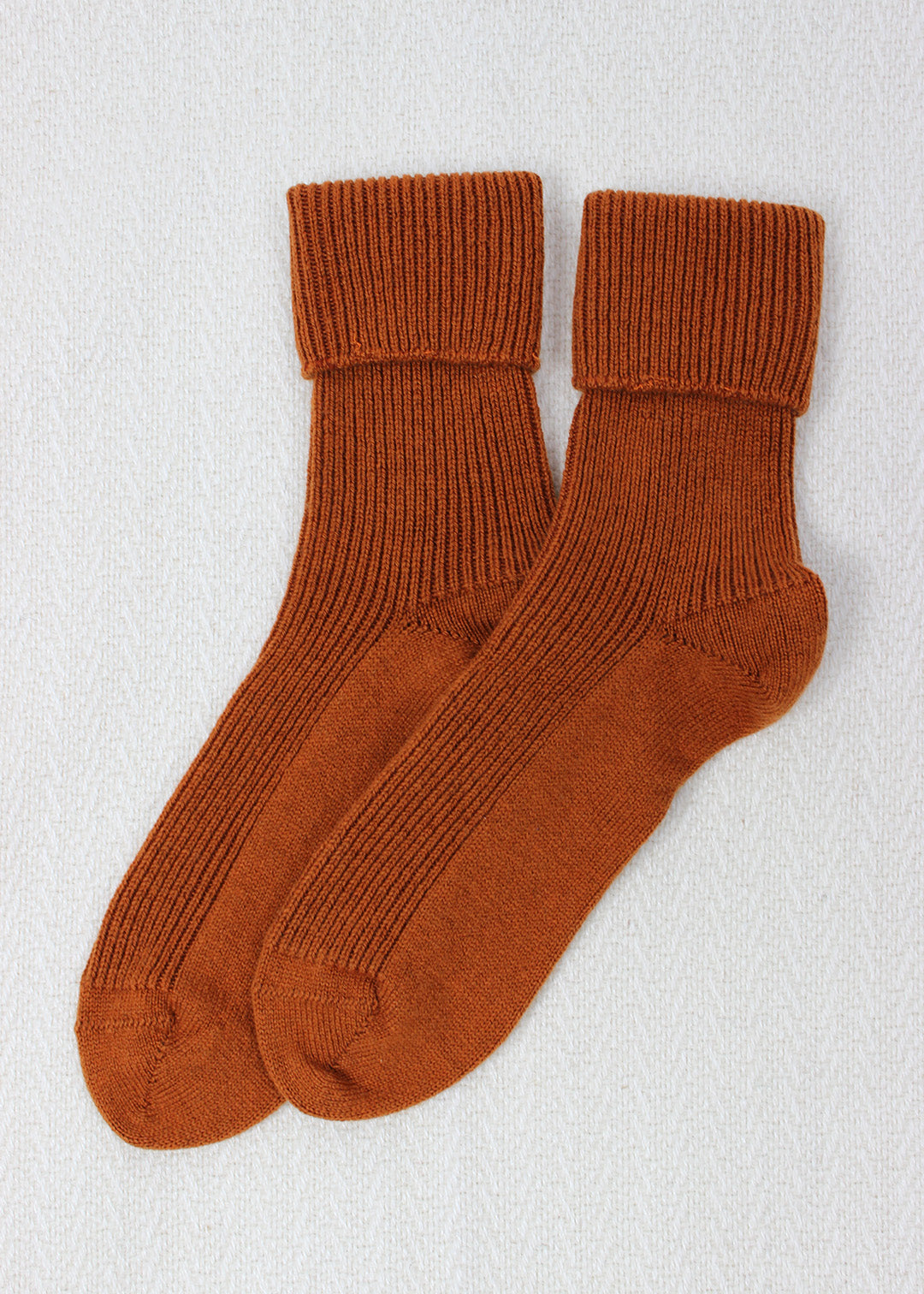 Cashmere bed socks in ginger.