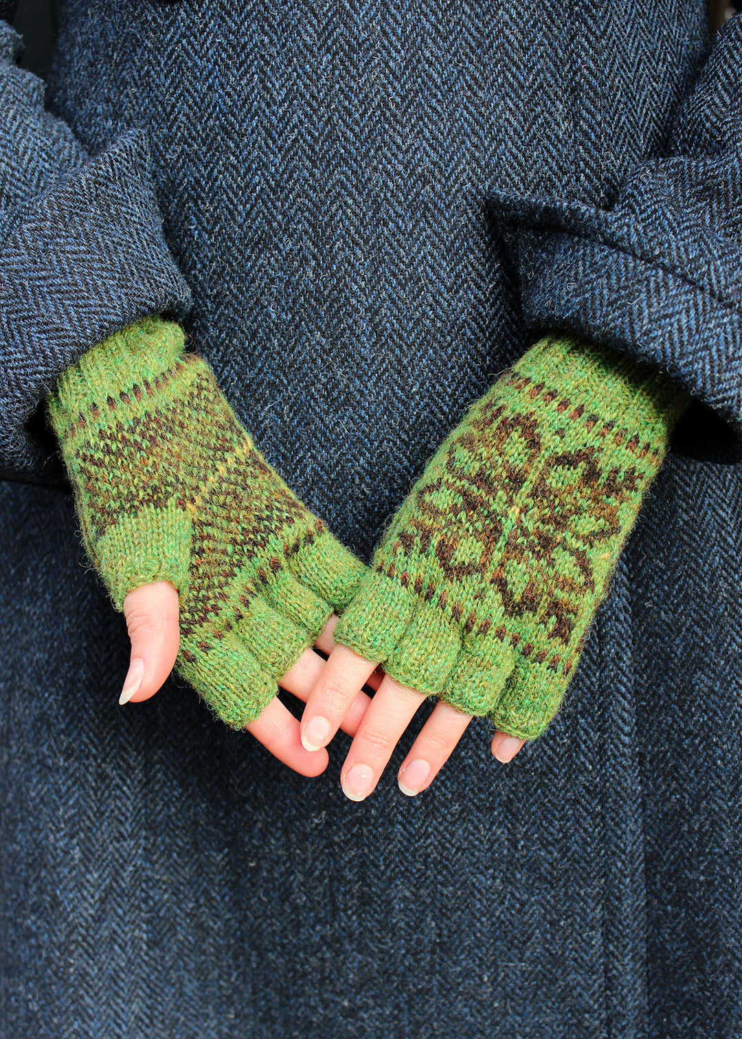 Shetland Fair Isle Fingerless Gloves Green